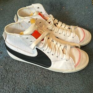 Nike blazers !! Excellent condition !! No box.